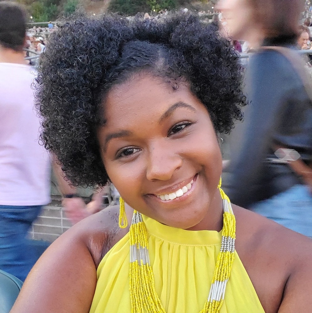 Meet your Posher, Latianna